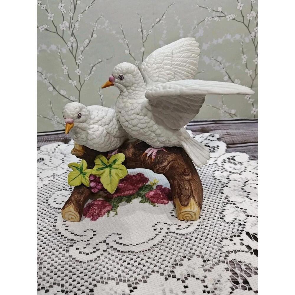 Lefton Pair White Love Doves Porcelain Birds on a Grape Vine Branch Vintage